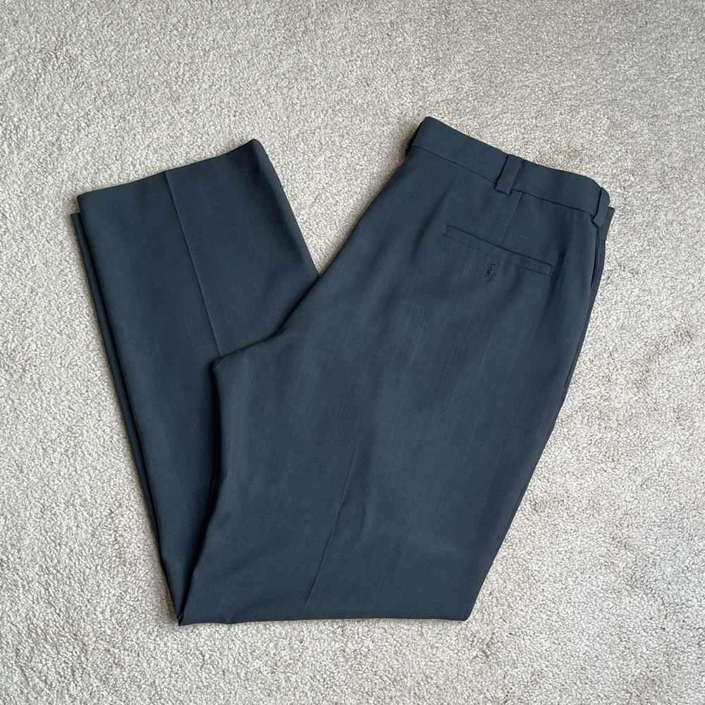 Haggar Gray Dress Pants Classic Style (40x32)